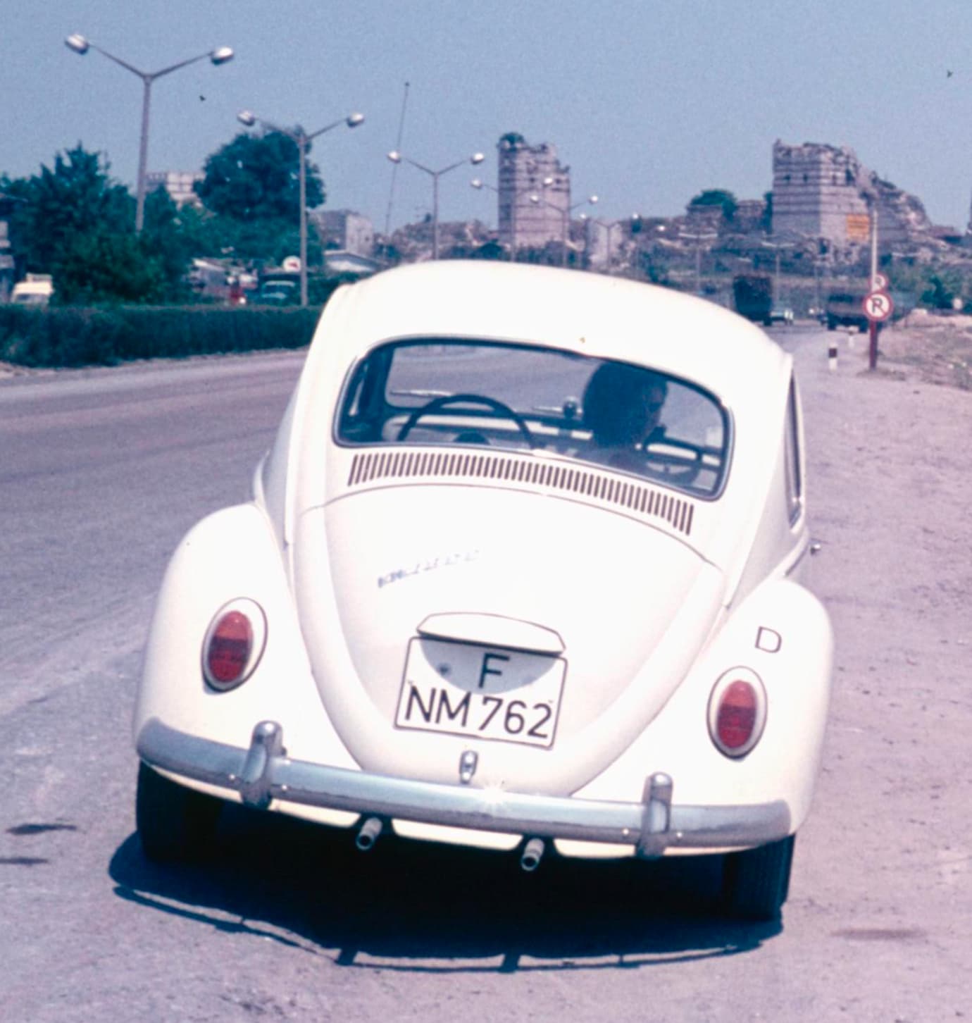 volkswagen beetle - F NM762